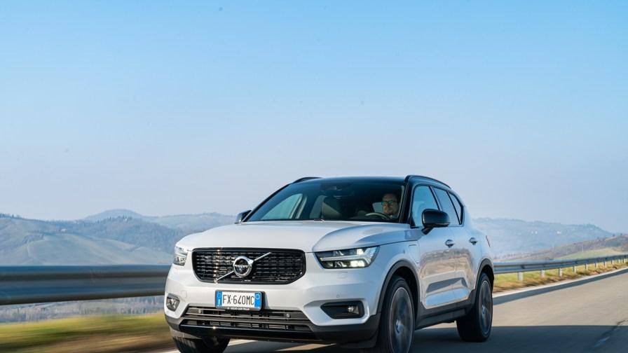 Volvo Xc T Plug In Hybrid Anteprima E Prezzo Video Gazzetta It